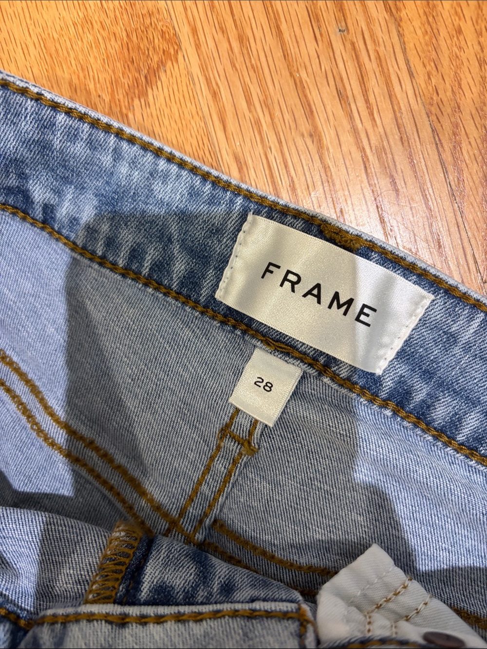 Frame jeans - Picture 2 of 3